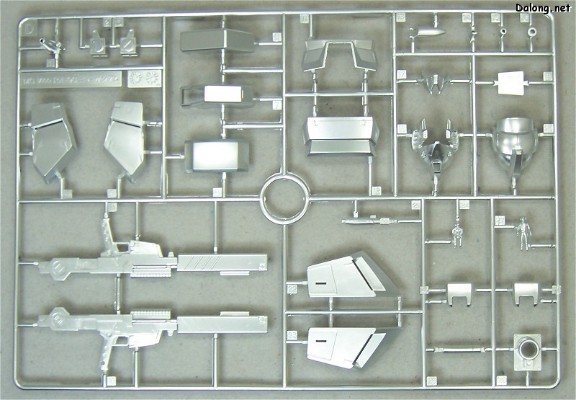 MG 1/100 机动战士高达 逆袭的夏亚  RX-93 ν高达 Metallic Coating Ver.