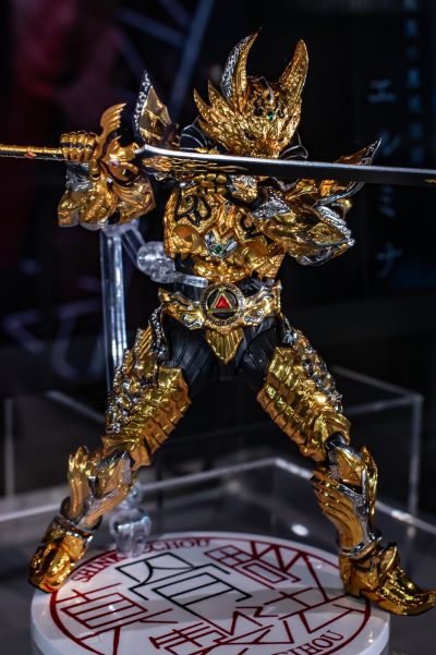 S.H.Figuarts (真骨雕制法) 黄金骑士牙狼·翔