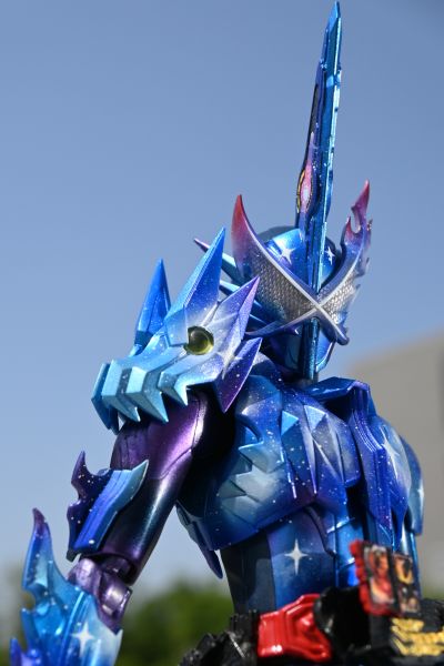 S.H.Figuarts  假面骑士十圣刃
