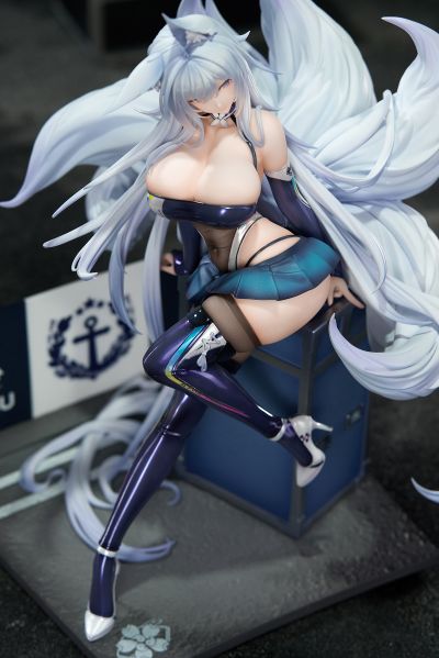 碧蓝航线  鵗（信浓） 轰鸣的银轮