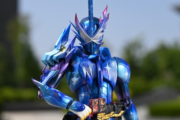 S.H.Figuarts  假面骑士十圣刃