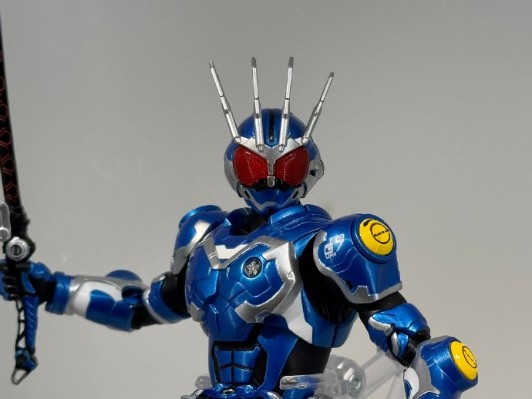 S.H.Figuarts（真骨雕制法） 假面骑士G7