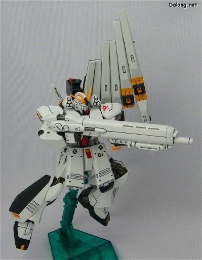 HGUC  机动战士高达 逆袭的夏亚 ν高达（HWS装备）