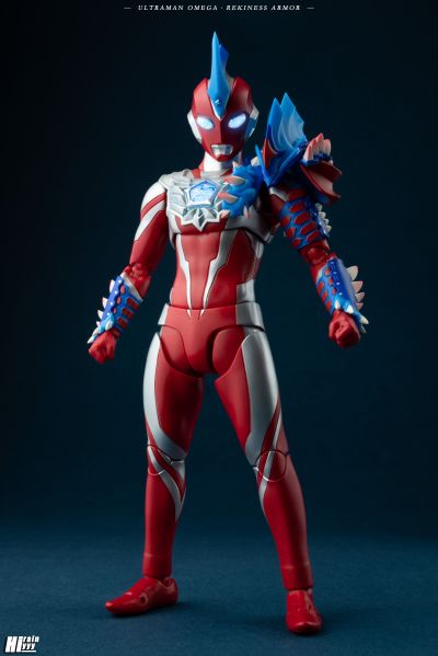S.H.Figuarts 奥美迦奥特曼 青龙装甲