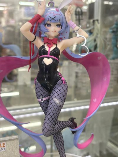 POP UP PARADE 初音未来 兔子洞 L尺寸