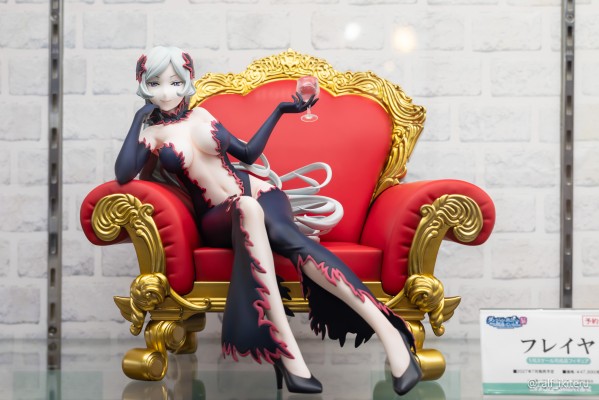 在地下城寻求邂逅是否搞错了什么 芙蕾雅