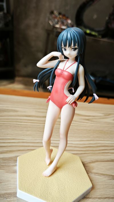 BEACH QUEENS 我的朋友很少 三日月夜空 