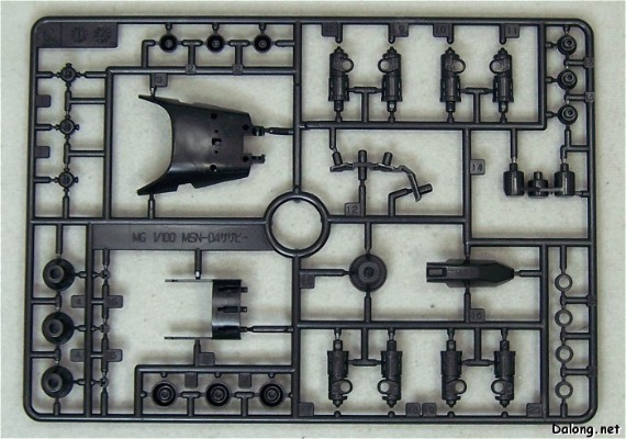 MG 机动战士高达 逆袭的夏亚 	MSN-04 沙扎比 Metallic Coating Ver. 