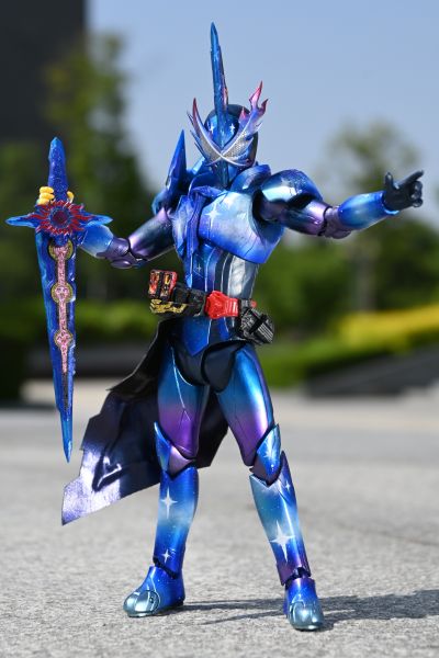S.H.Figuarts  假面骑士十圣刃