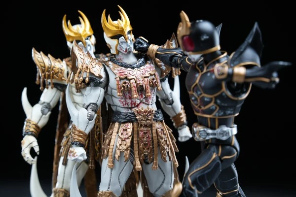S.H.Figuarts（真骨雕制法） 假面骑士空我 九郎岳死斗套装