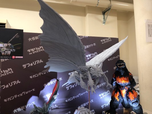 东宝大怪兽系列 巴特拉（成虫）