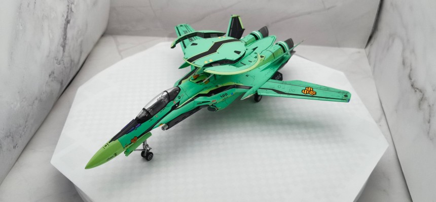 65828 超时空要塞系列 RVF-25 弥赛亚 “超时空要塞F”