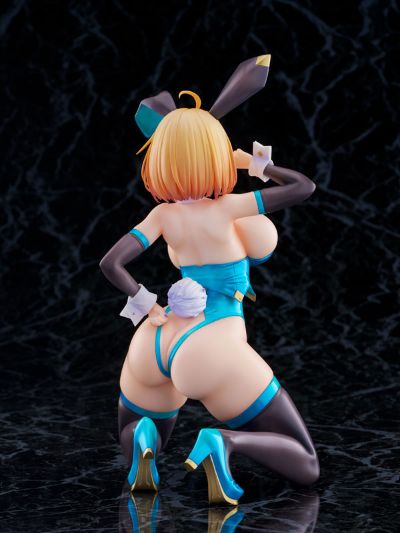 -樱-  索菲亚· F· 希琳 蓝色兔女郎