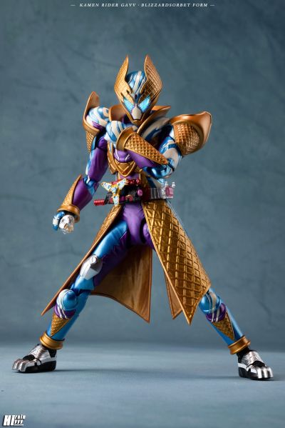 S.H.Figuarts 假面骑士加布 凛冽雪酪冰卫形态