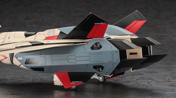 65888 超时空要塞系列 YF-19 附带推进背包“超时空要塞PLUS”
