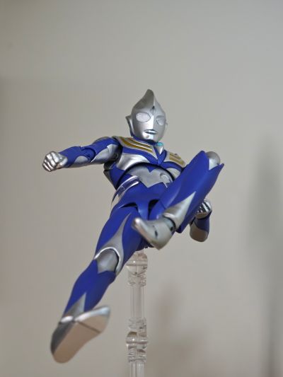 S.H.Figuarts（真骨雕制法） 迪迦奥特曼 空中型