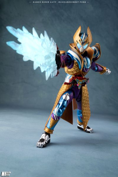 S.H.Figuarts 假面骑士加布 凛冽雪酪冰卫形态