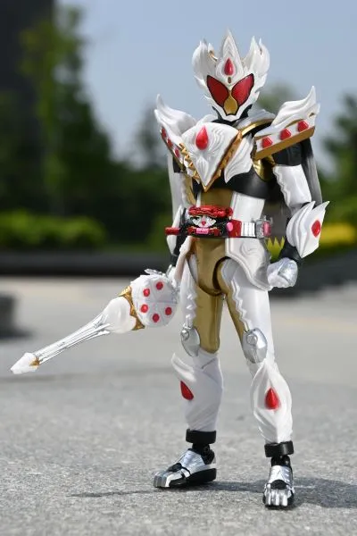 S.H.Figuarts 假面骑士加布 蛋糕王形态