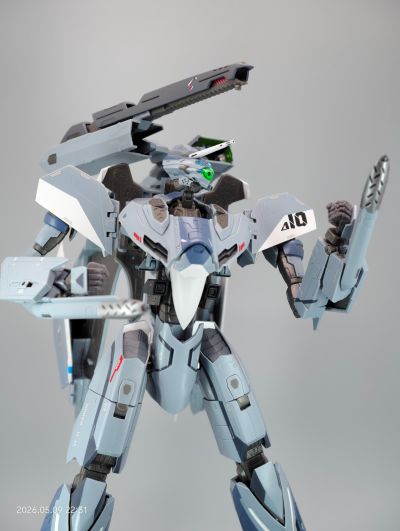 DX超合金 VF-31A 卡伊洛斯 超时空要塞Δ10周年纪念