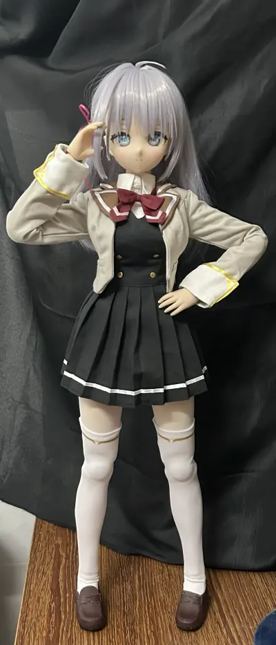 1/3 另类写实角色No.026 不时用俄语小声说真心话的邻桌艾莉同学 艾莉莎·米哈伊罗夫纳·九条