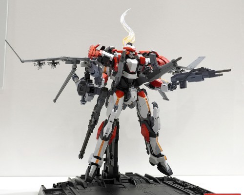 全金属狂潮 ARX-8 烈焰魔剑