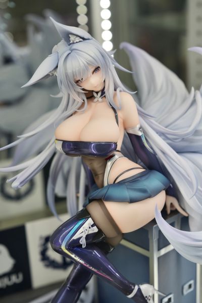 碧蓝航线  鵗（信浓） 轰鸣的银轮