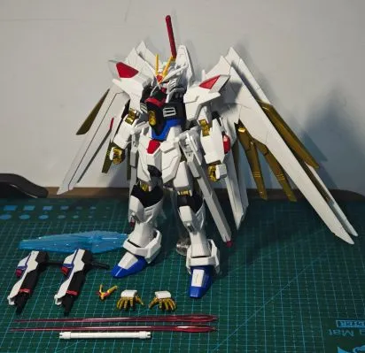 HG 1/144  量子型00指挥官高达 沙漠战样式