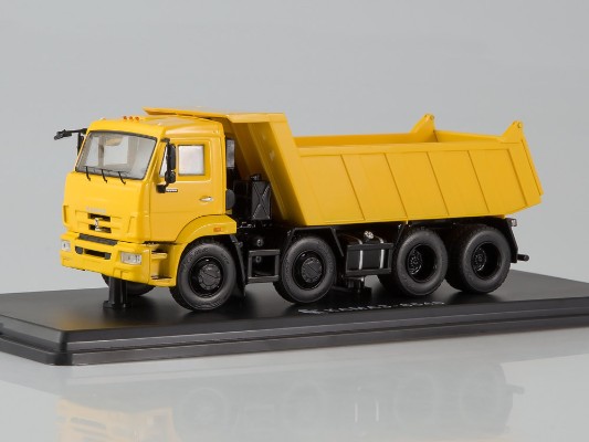 1/43 1239 卡玛斯6540 8×4自卸卡车(facelift)；黄色涂装