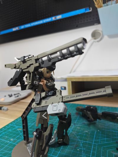 M.S.G.   武器组件 10 倍数盾牌
