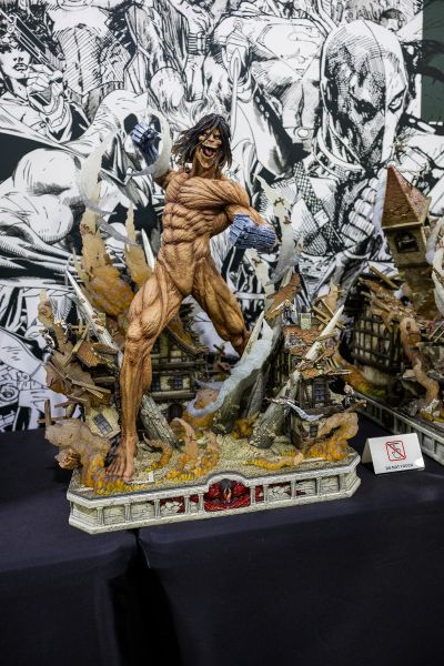 终极场景大师线 进击的巨人 莱纳·布朗 铠之巨人