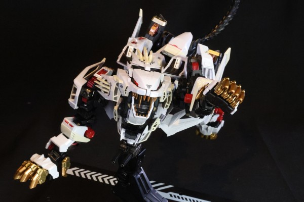 超合金 索斯机兽 RZ-041 零式长牙狮