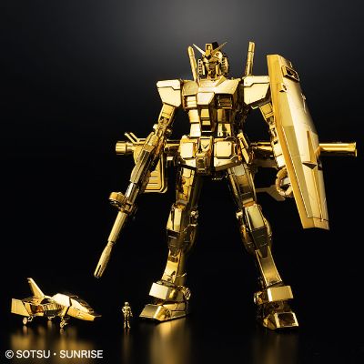 MG 1/100 高达基地限定奖 RX-78-2 高达 Ver.3.0 [金色涂层]