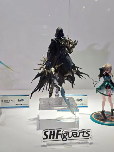 S.H.Figuarts 崩坏：星穹铁道 「至黑之剑」盗火行者