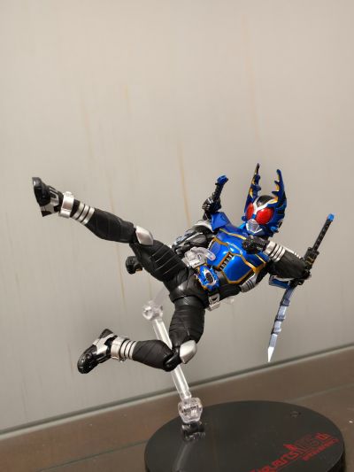 S.H.Figuarts（真骨雕制法） 假面骑士钢斗王 骑士形态 真骨雕制法10周年纪念版