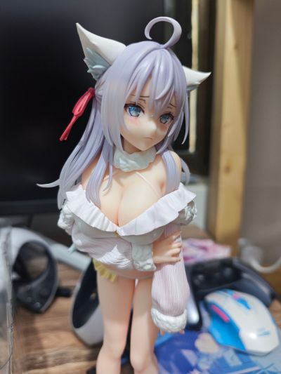 不时用俄语小声说真心话的邻桌艾莉同学 TENITOL TALL 艾莉 奶牛