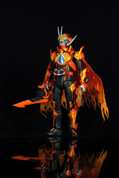 S.H.Figuarts 假面骑士烈焰歌查德破晓 / 歌查德破晓 蒸汽蝗虫