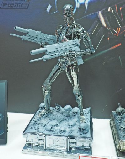 Build Art Masterline 终结者2 T-800 终结者金属骷髅