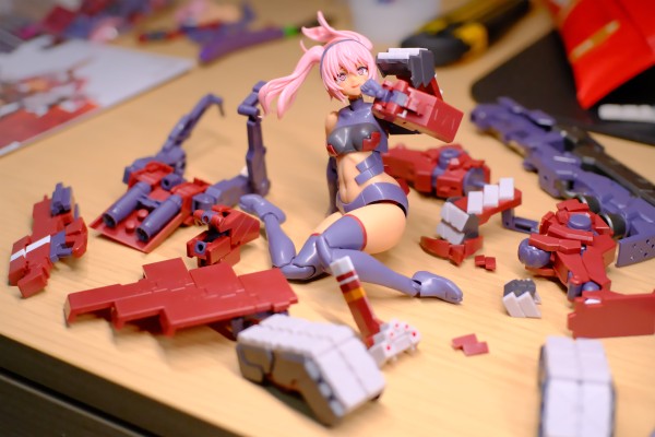 机甲少女 辉锤·乙 〈白兵战样式〉