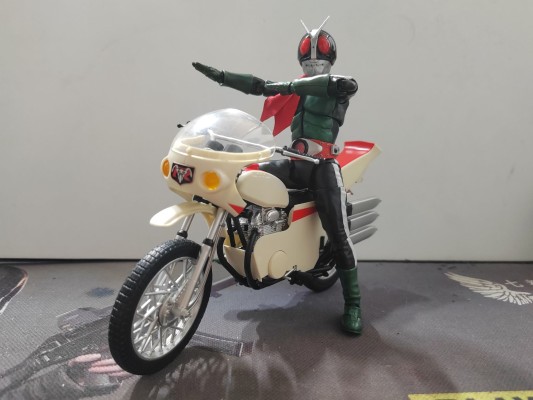 S.H.Figuarts（真骨雕制法） 假面骑士旧2号（假面骑士对修卡）