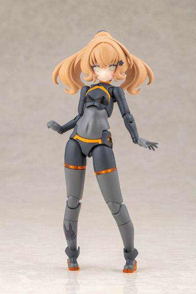 女神装置 PUNI☆MOFU 赛车兔兔 和 本田 Z50J-1 Monkey