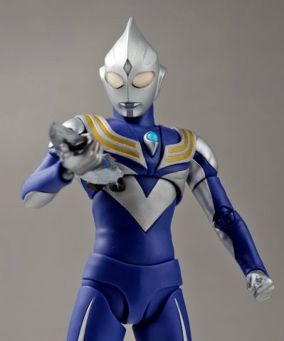 S.H.Figuarts（真骨雕制法） 迪迦奥特曼 空中型