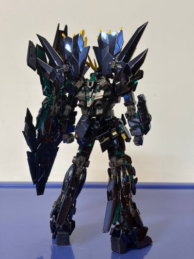 RG 独角兽高达二号机 报丧女妖·命运女神 (最终决战样式) [特别涂层款]