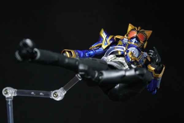 S.H.Figuarts 假面骑士娜猫 奇幻形态