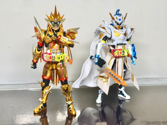 S.H.Figuarts  假面骑士剑 国王形态