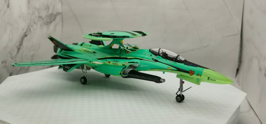 65828 超时空要塞系列 RVF-25 弥赛亚 “超时空要塞F”