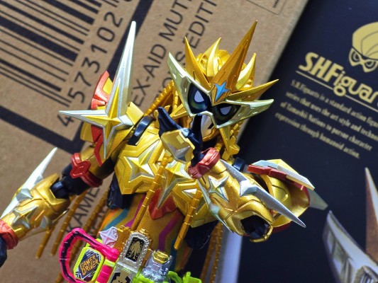 S.H.Figuarts 假面骑士艾克赛德 无敌玩家 平成世代版