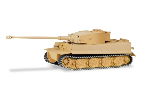 746427 虎式坦克E型+88毫米KWK43 L/71主炮；1943秋季架空涂装