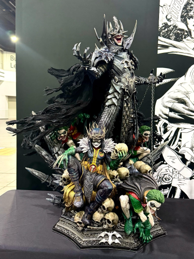 展览馆线 黑暗之夜：死亡金属（漫画） 狂笑之蝠 和 罗宾王
