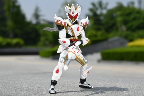 S.H.Figuarts 假面骑士加布 蛋糕王形态