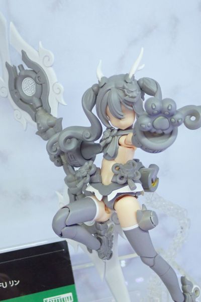女神装置 PUNI★MOFU 麟麟